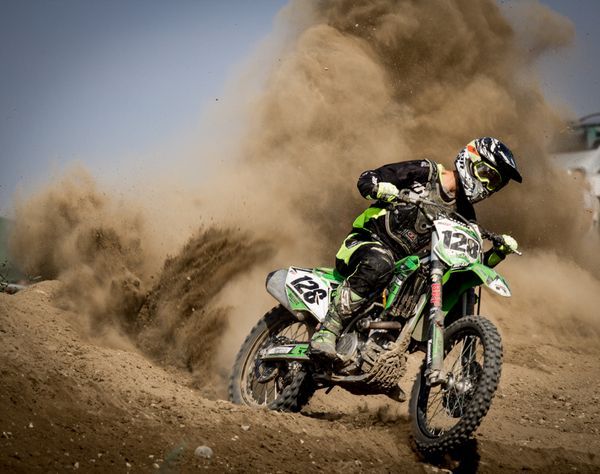 Motocross dekor: kreative designs für dein persönliches fahrerlebnis